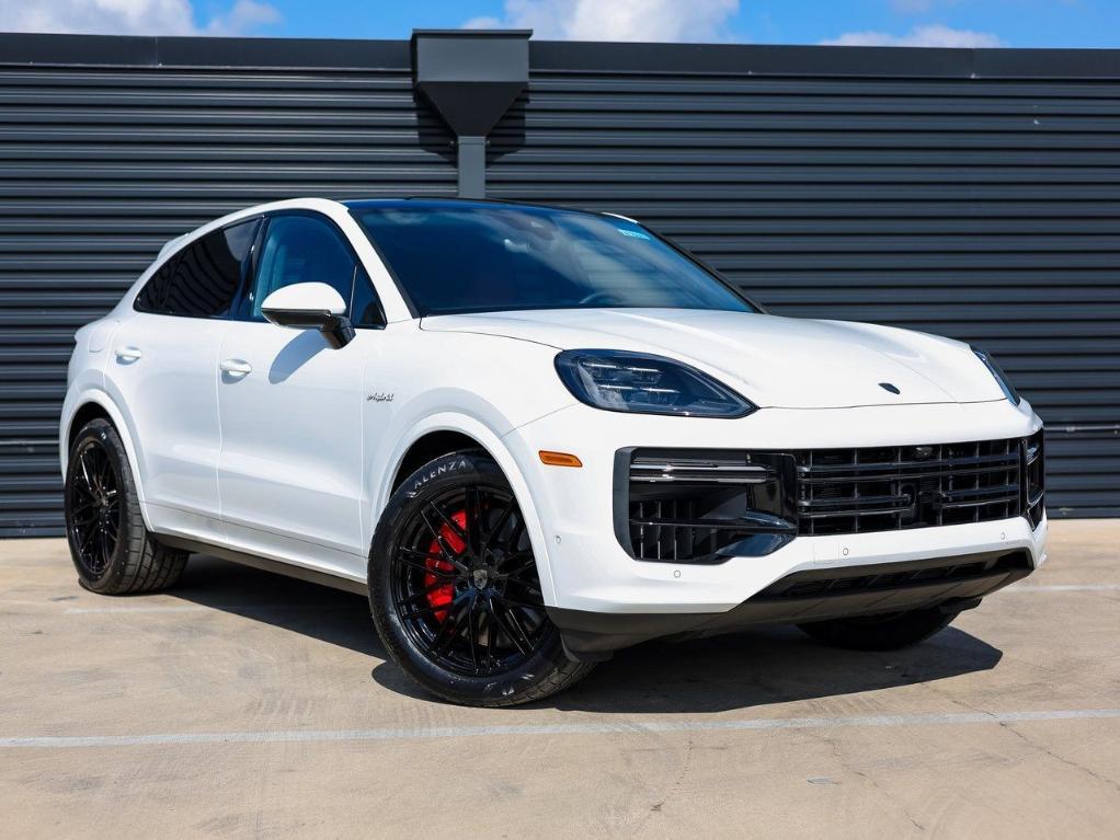new 2025 Porsche Cayenne car