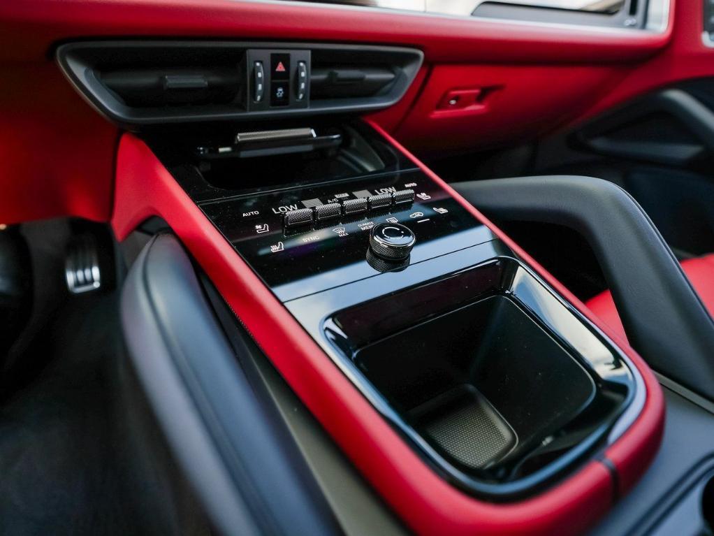 new 2025 Porsche Cayenne car