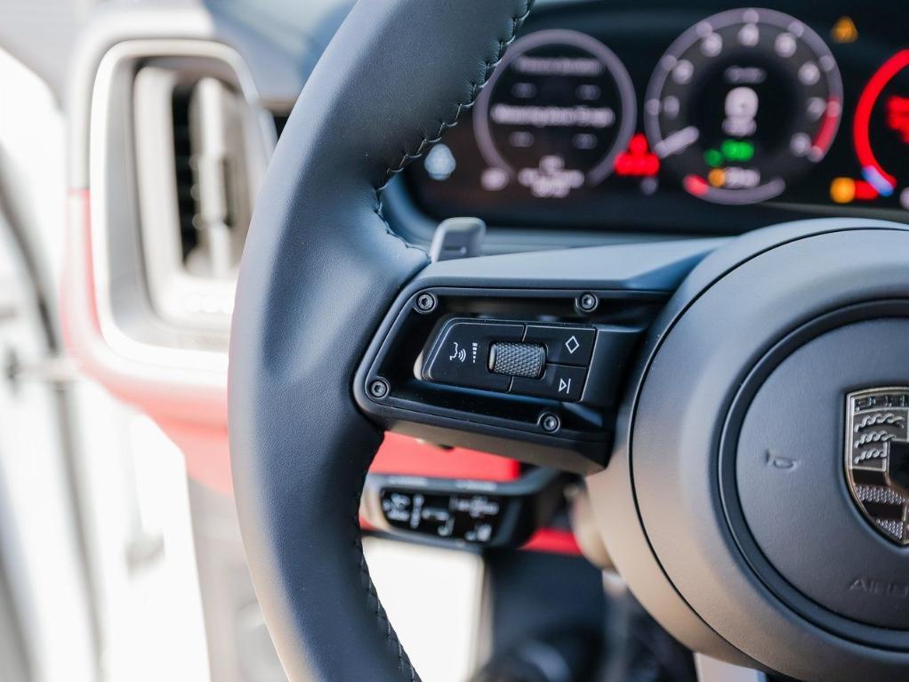 new 2025 Porsche Cayenne car