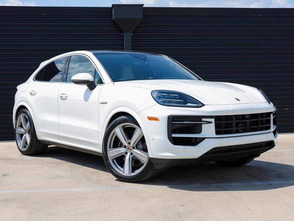 new 2025 Porsche Cayenne car
