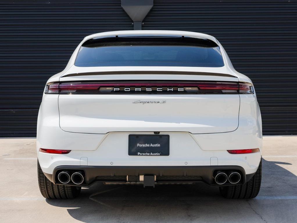 new 2025 Porsche Cayenne car