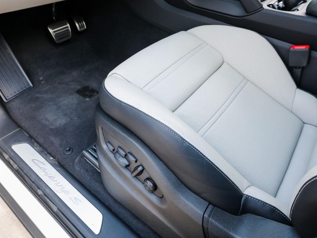 new 2025 Porsche Cayenne car