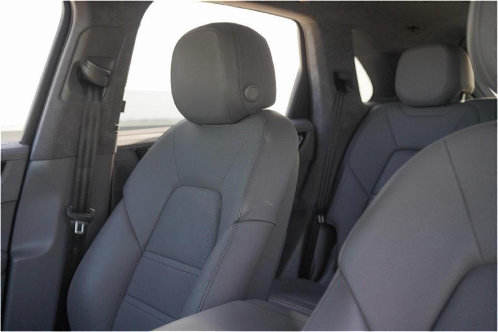 used 2022 Porsche Cayenne car, priced at $87,690