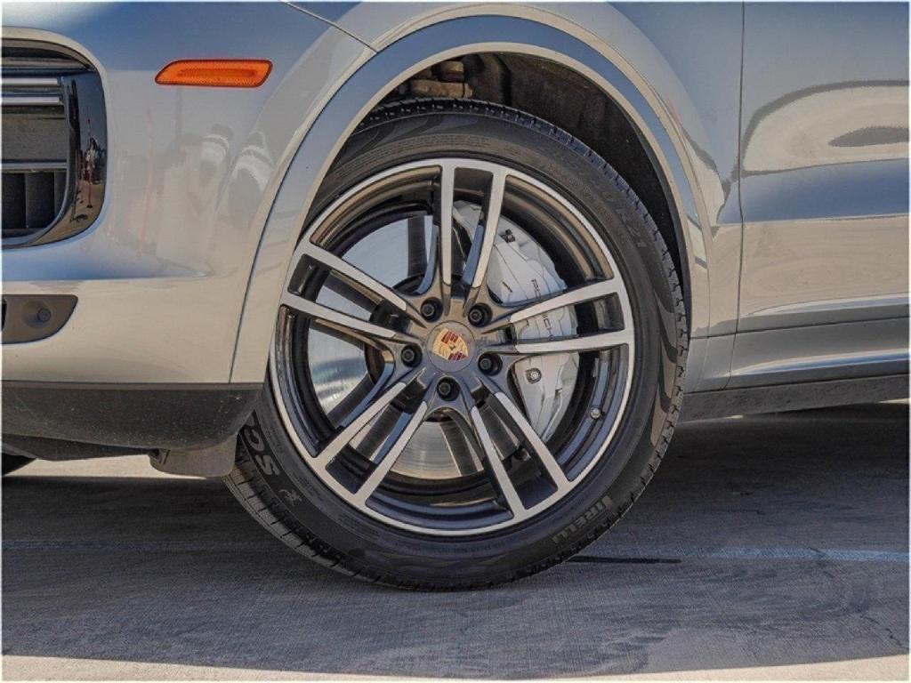 used 2022 Porsche Cayenne car, priced at $87,690