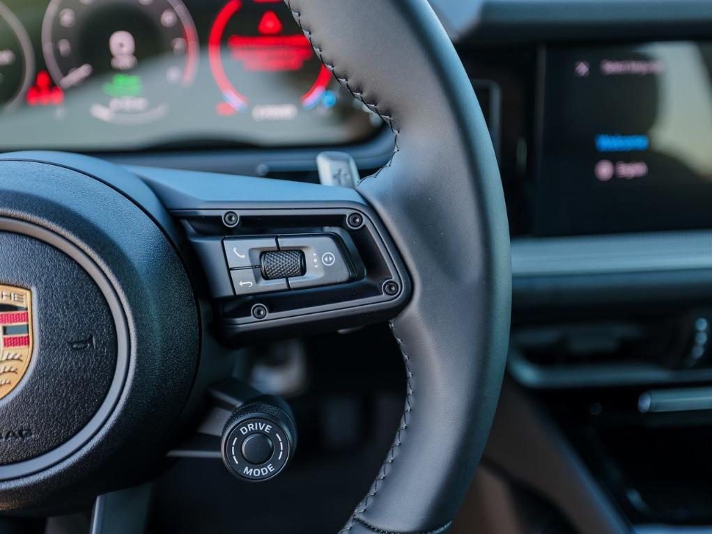 new 2025 Porsche Cayenne car