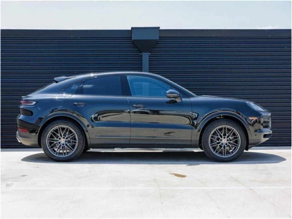 new 2025 Porsche Cayenne car