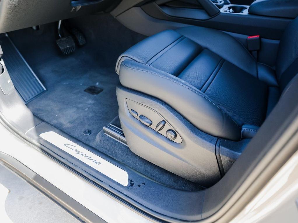 new 2026 Porsche Cayenne car