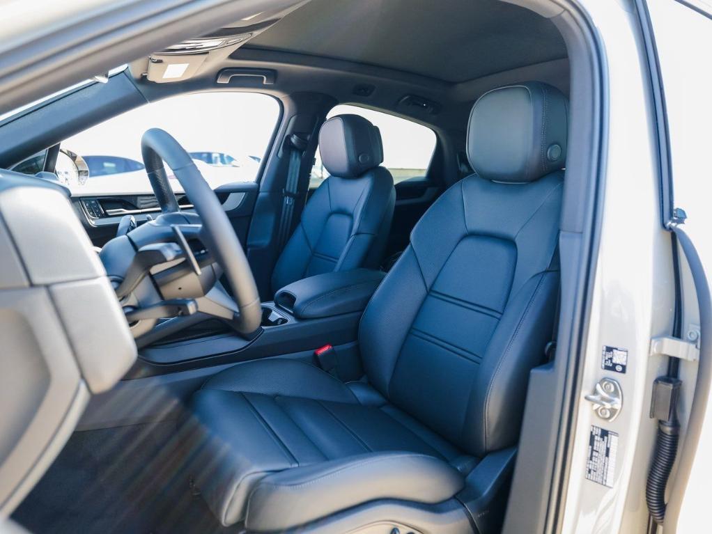 new 2026 Porsche Cayenne car