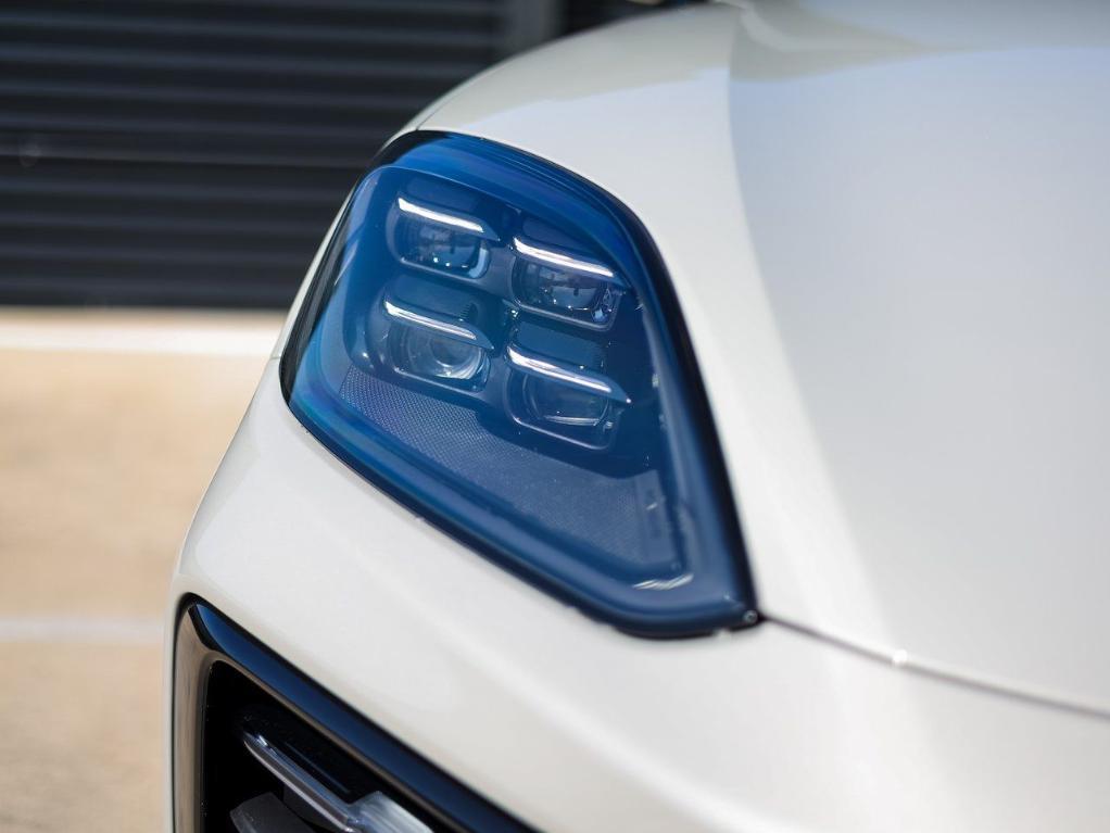 new 2026 Porsche Cayenne car