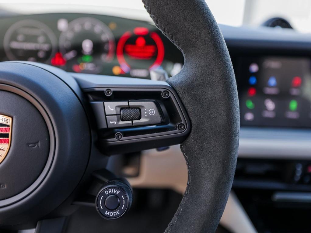 new 2025 Porsche Cayenne car