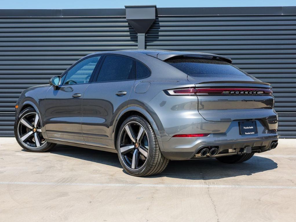 new 2025 Porsche Cayenne car