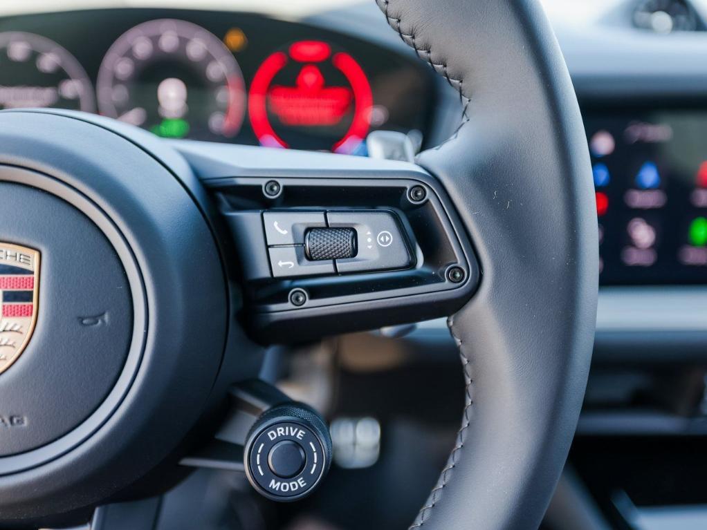 new 2025 Porsche Cayenne car