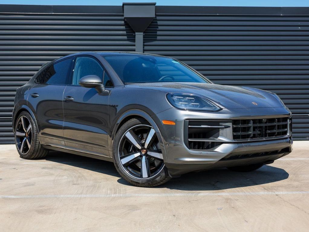 new 2025 Porsche Cayenne car