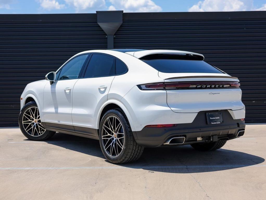 new 2025 Porsche Cayenne car