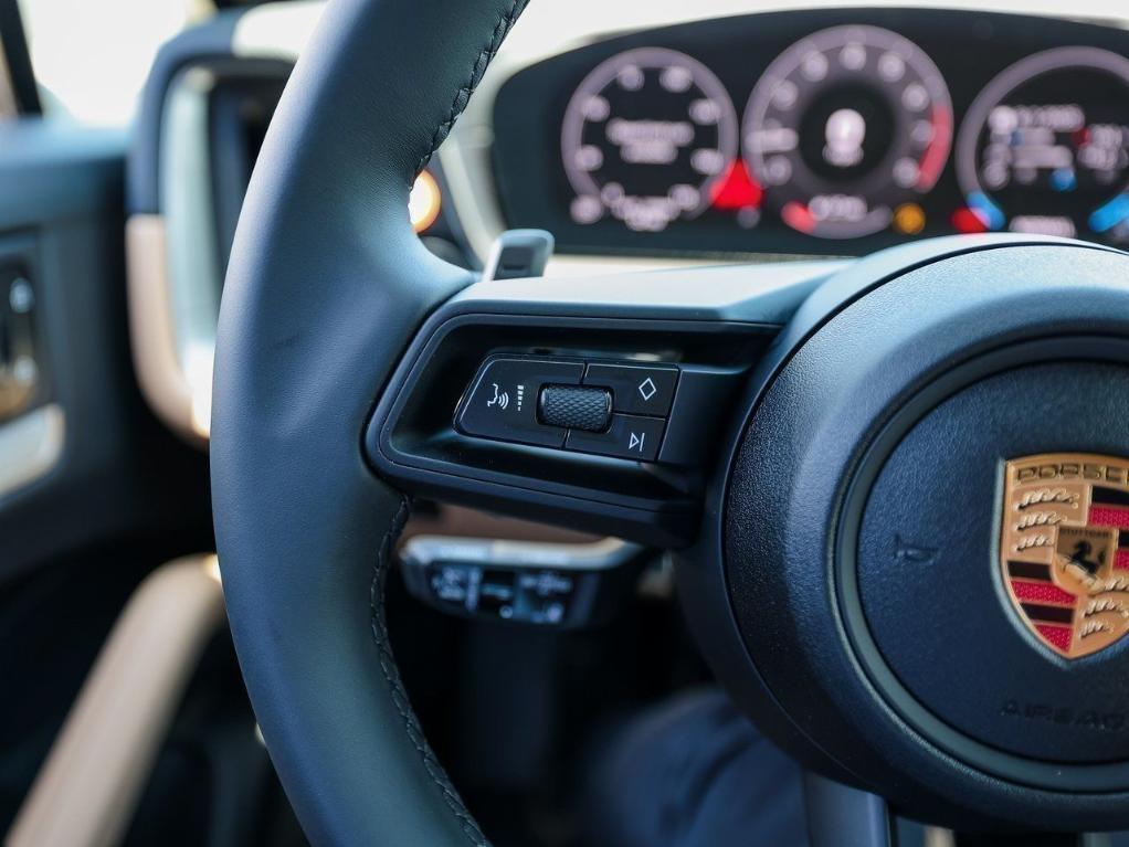 new 2025 Porsche Cayenne car