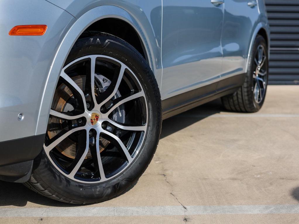 used 2025 Porsche Cayenne car, priced at $91,990