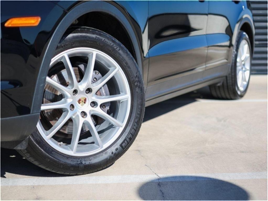 used 2020 Porsche Cayenne car, priced at $43,291