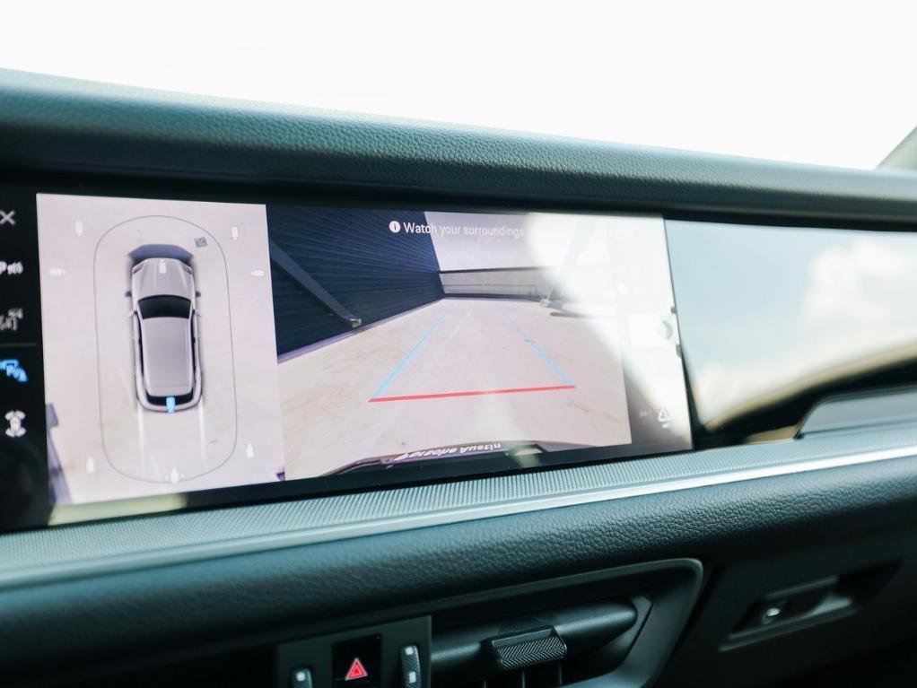 new 2025 Porsche Cayenne car