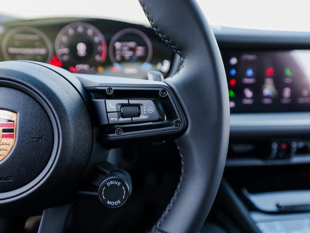 new 2025 Porsche Cayenne car