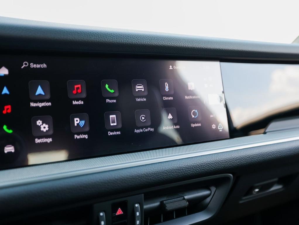 new 2025 Porsche Cayenne car