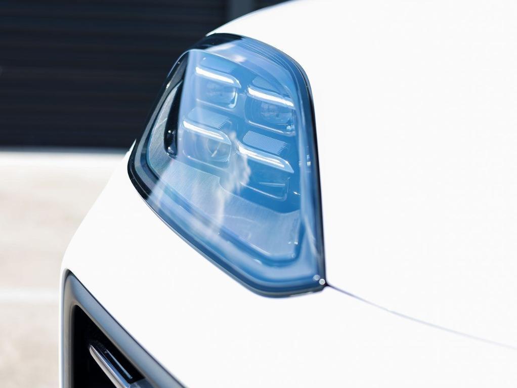 new 2025 Porsche Cayenne car