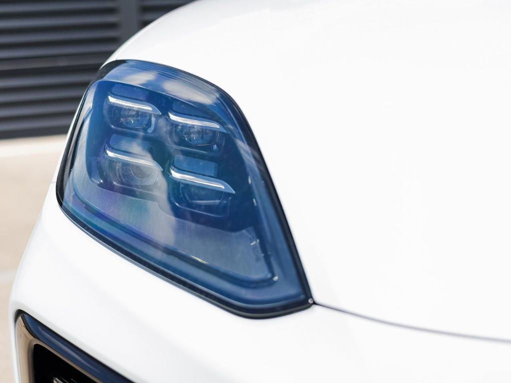 new 2026 Porsche Cayenne car