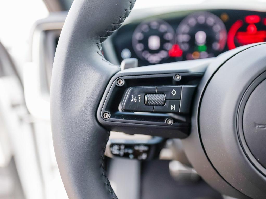 new 2025 Porsche Cayenne car