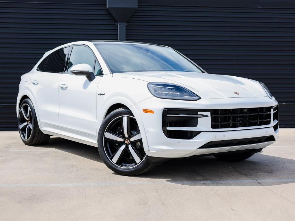 new 2025 Porsche Cayenne car