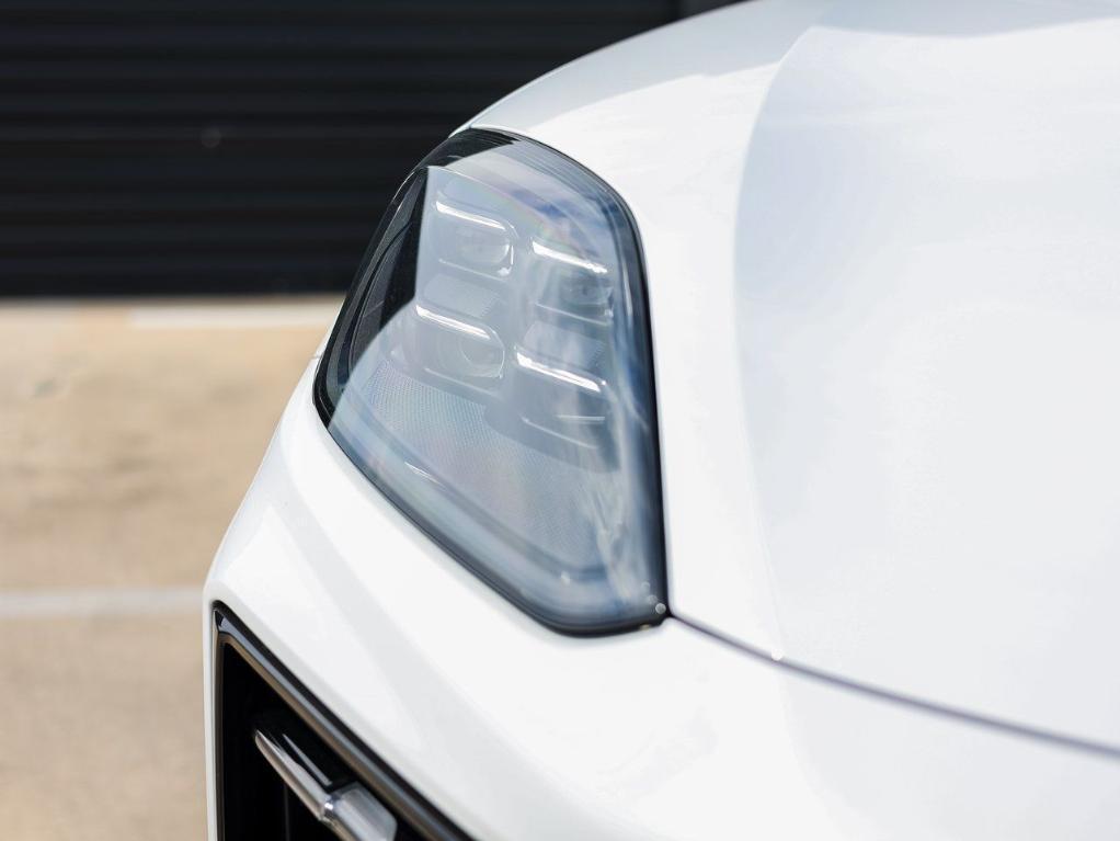 new 2025 Porsche Cayenne car