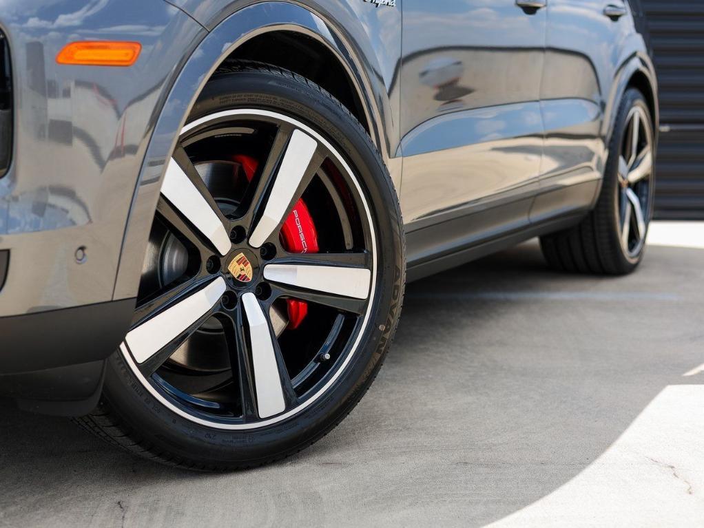 new 2026 Porsche Cayenne car