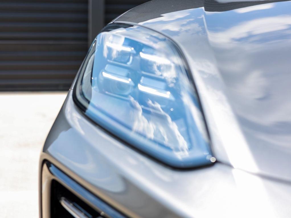 new 2026 Porsche Cayenne car