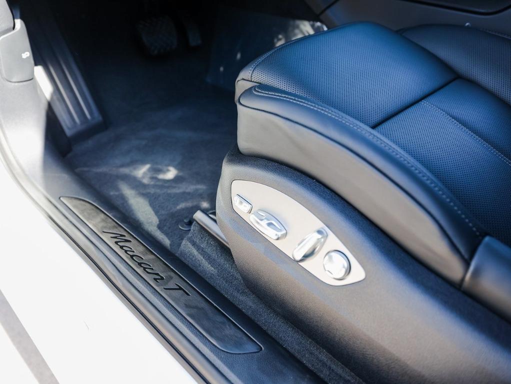 new 2026 Porsche Macan car