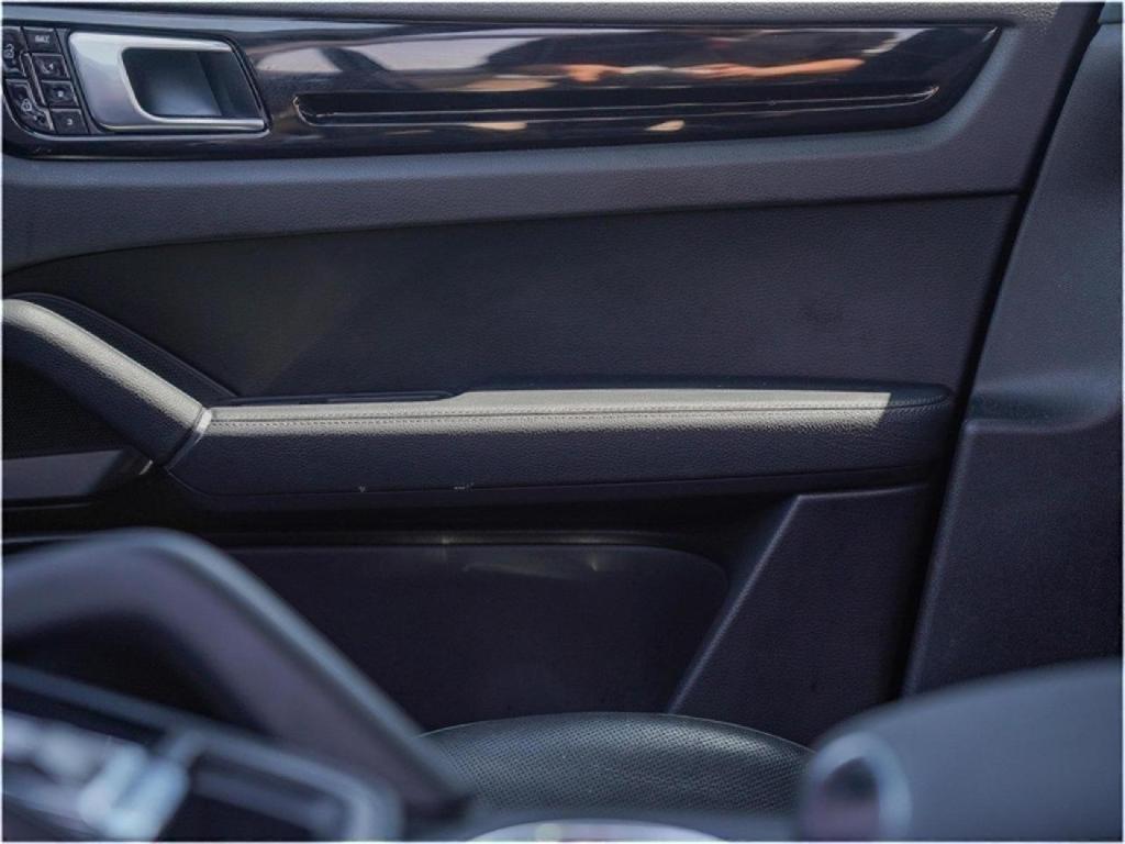 used 2021 Porsche Cayenne car, priced at $52,846