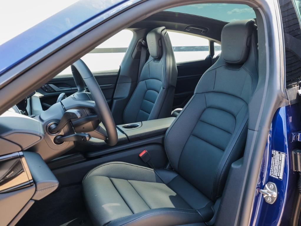 new 2025 Porsche Taycan car