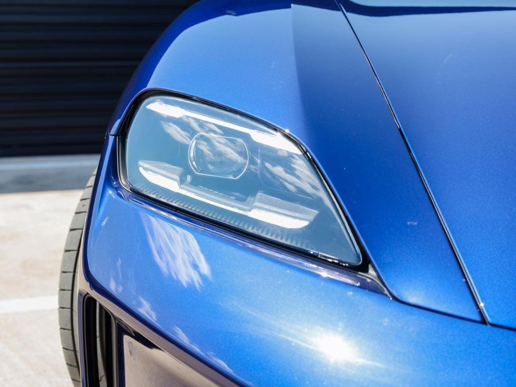 new 2025 Porsche Taycan car