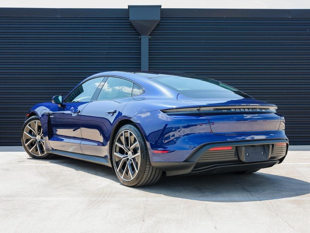 new 2025 Porsche Taycan car