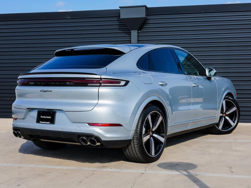 new 2025 Porsche Cayenne car