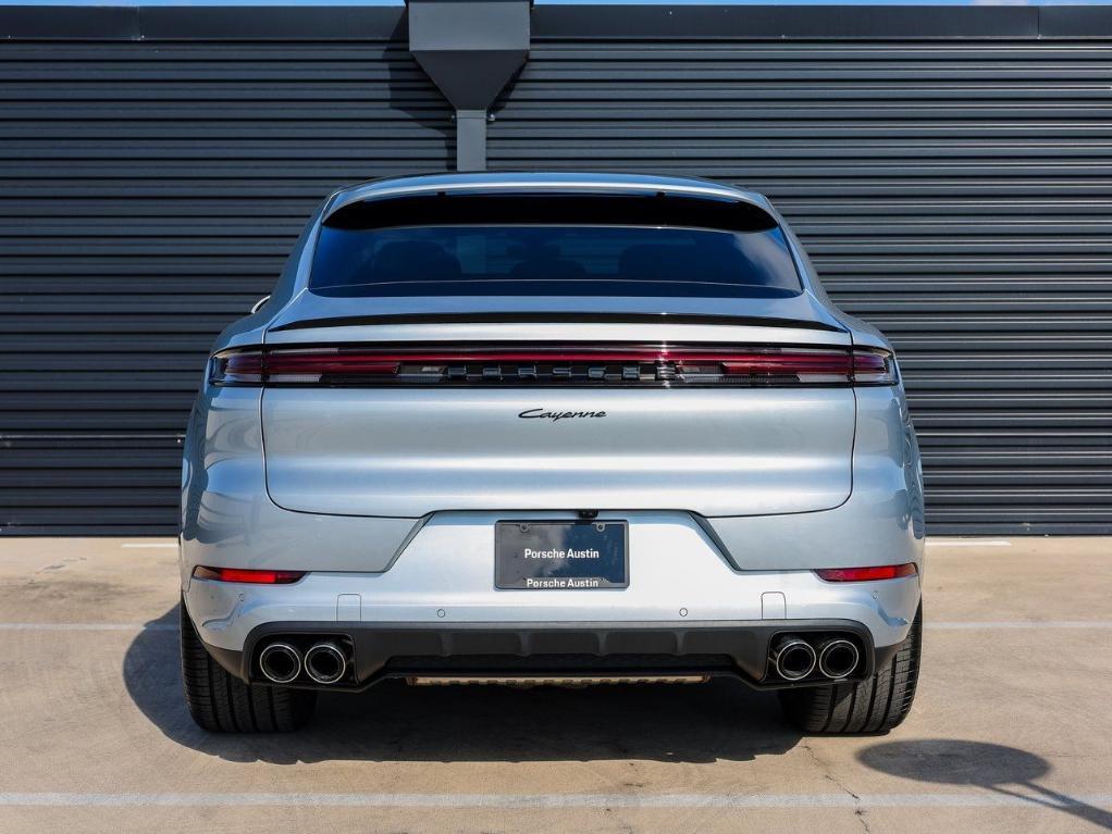 new 2025 Porsche Cayenne car
