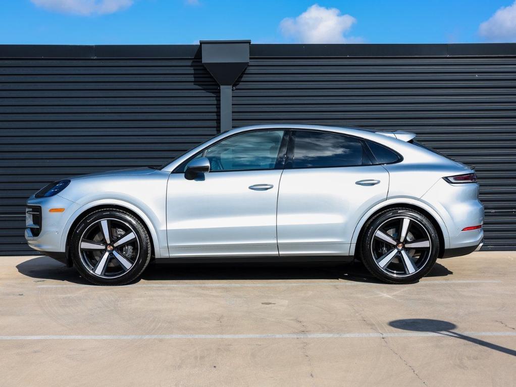 new 2025 Porsche Cayenne car