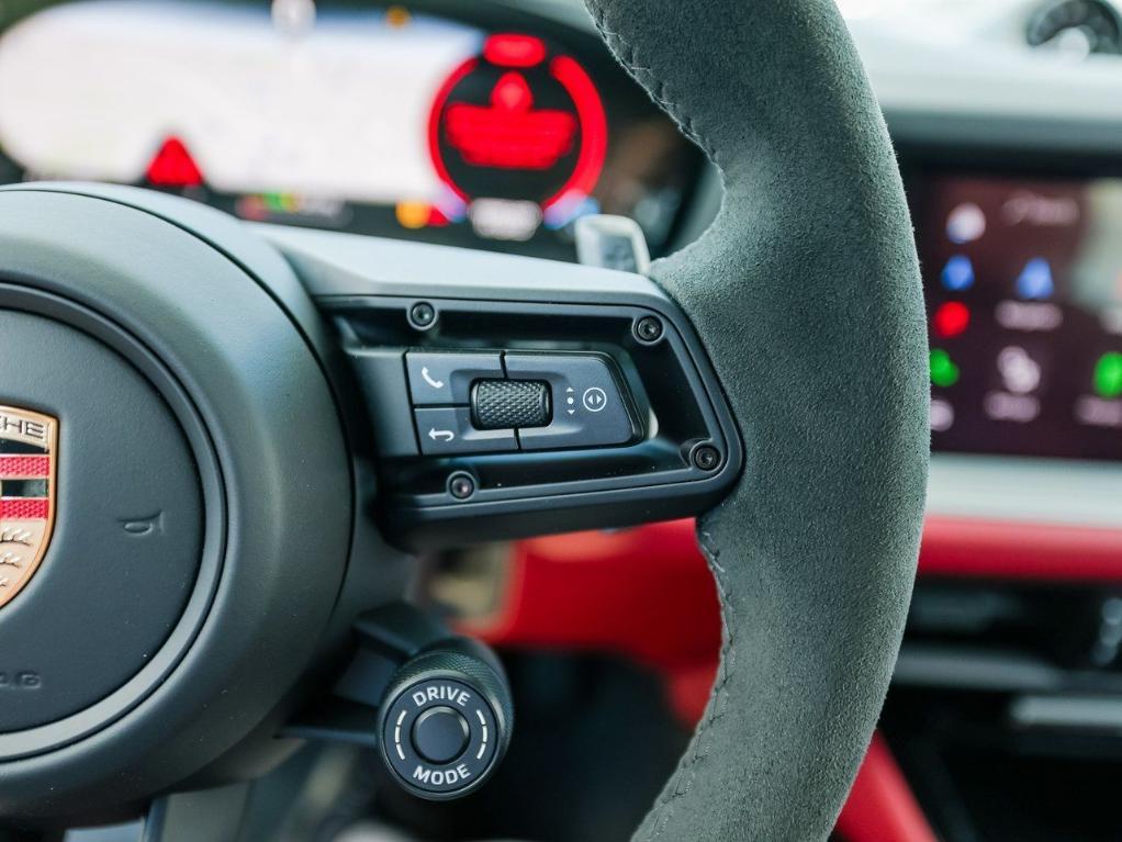 new 2025 Porsche Cayenne car