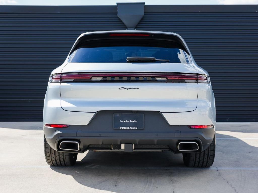 new 2025 Porsche Cayenne car