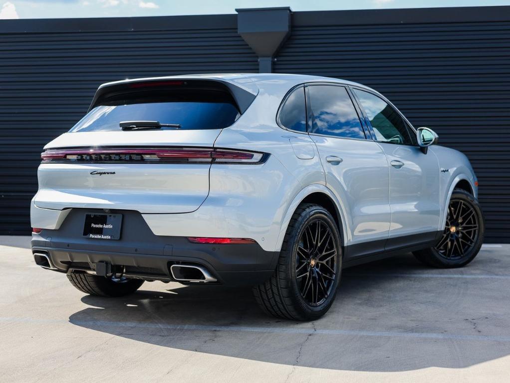 new 2025 Porsche Cayenne car