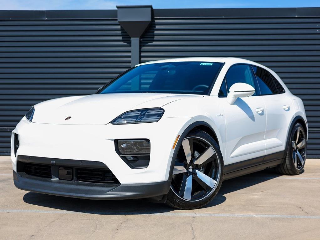 new 2025 Porsche Macan car