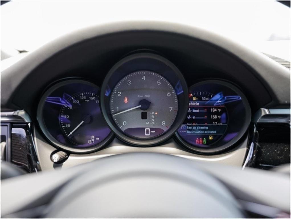 new 2025 Porsche Macan car