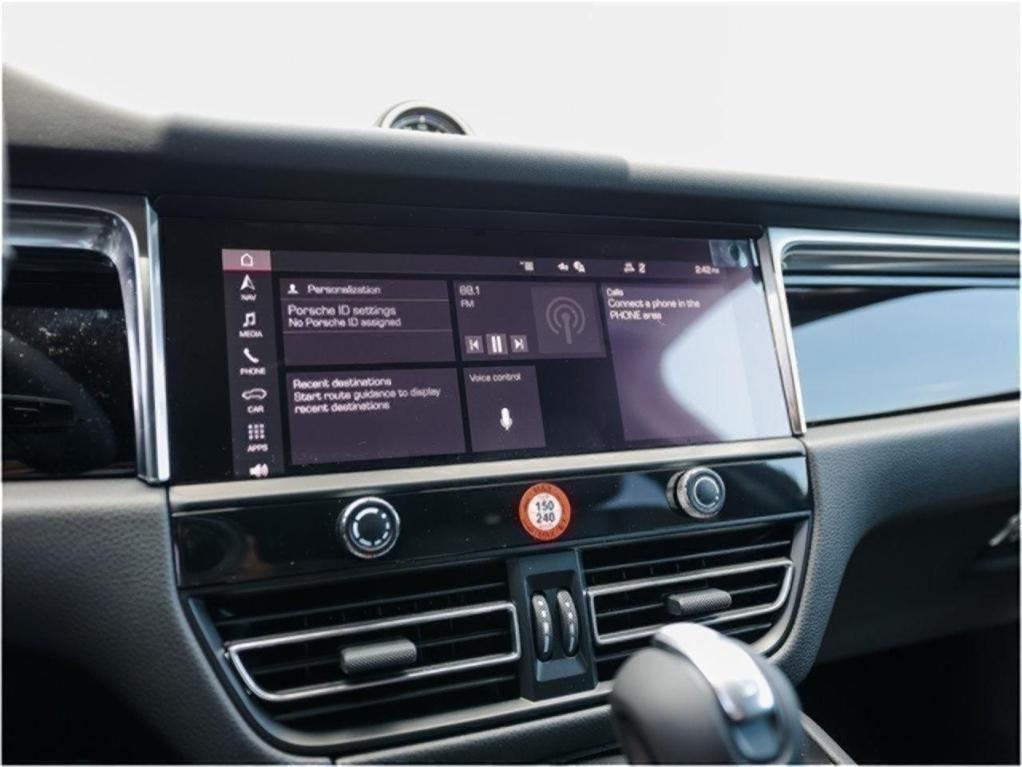 new 2025 Porsche Macan car