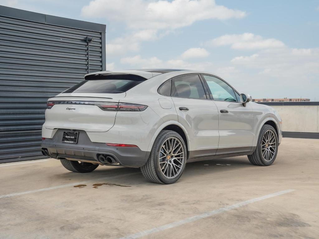 used 2022 Porsche Cayenne car, priced at $68,990