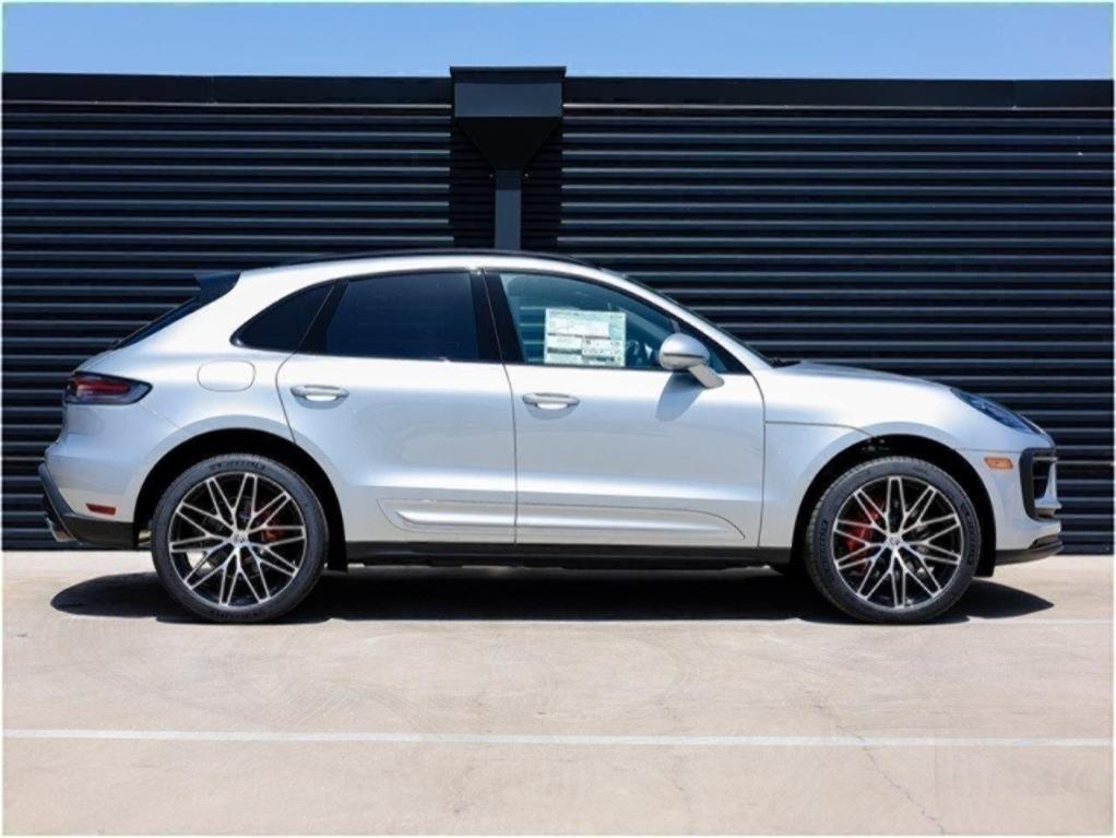 new 2025 Porsche Macan car