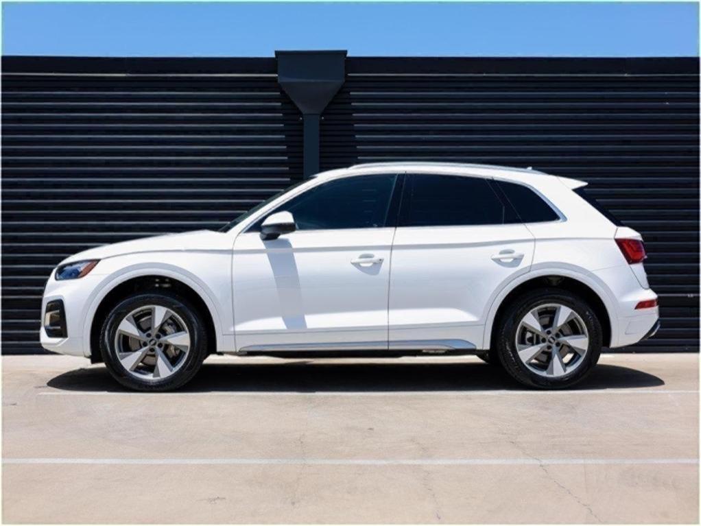 used 2022 Audi Q5 car, priced at $30,900