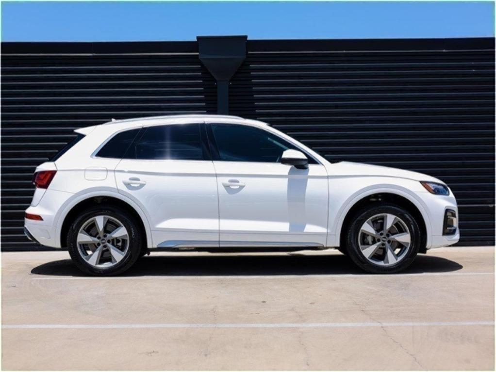 used 2022 Audi Q5 car, priced at $30,900