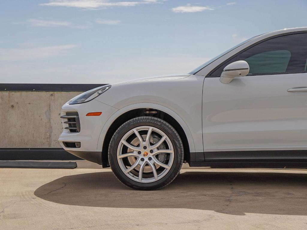 used 2022 Porsche Cayenne car, priced at $82,560